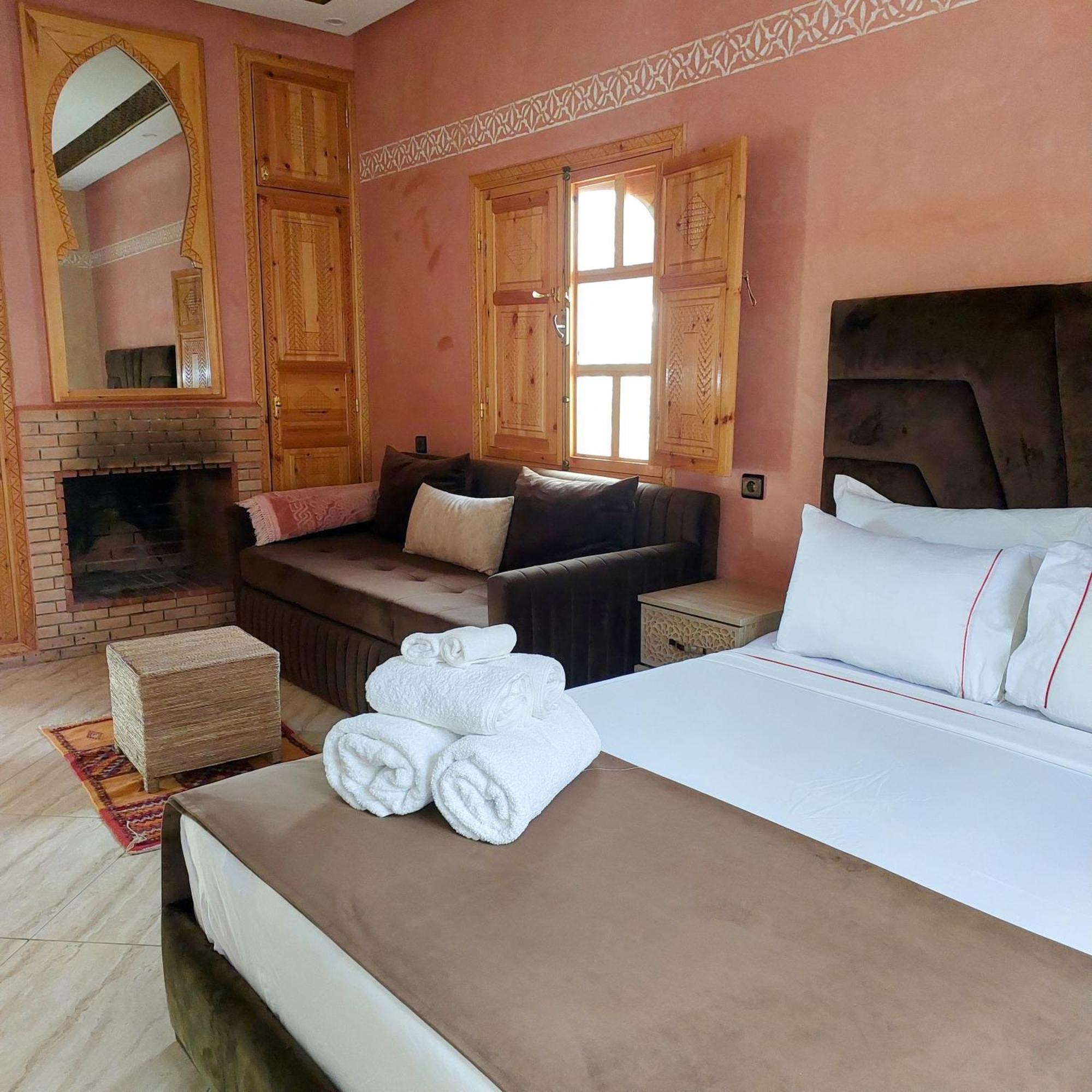 Bed and Breakfast Chez Mamouchthka Урика Экстерьер фото