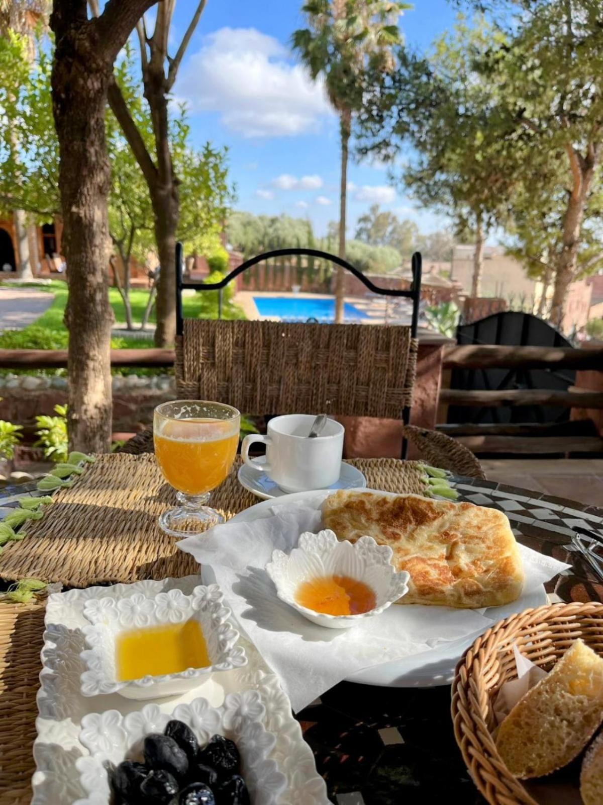 Bed and Breakfast Chez Mamouchthka Урика Экстерьер фото